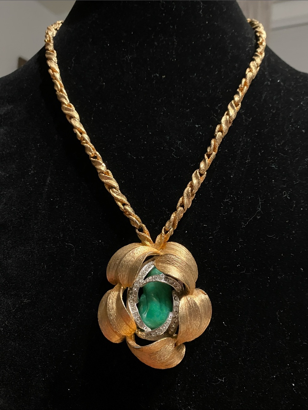 VTG Peaking Glass Gold Statement Necklace